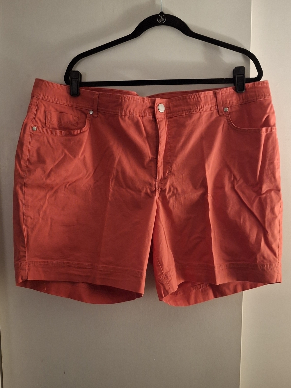 Bandolino Women's Orange Bermuda Shorts